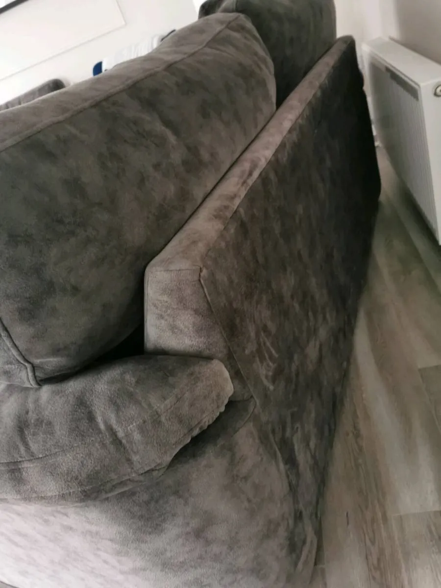 3 + 2 seater sofas - Image 3