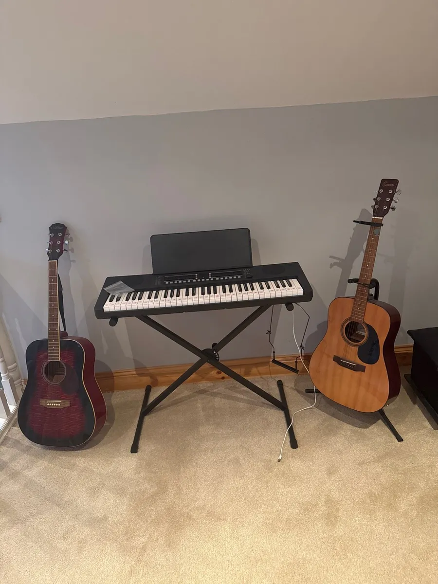 2 guitars and electric keyboard - Image 1