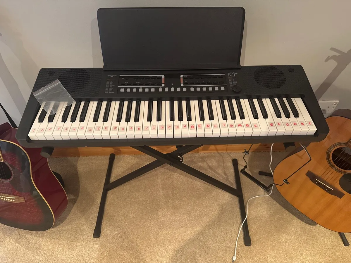 2 guitars and electric keyboard - Image 3