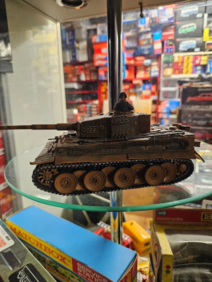Corgi Forces of Valor German WW2 Tiger Tank - Image 1