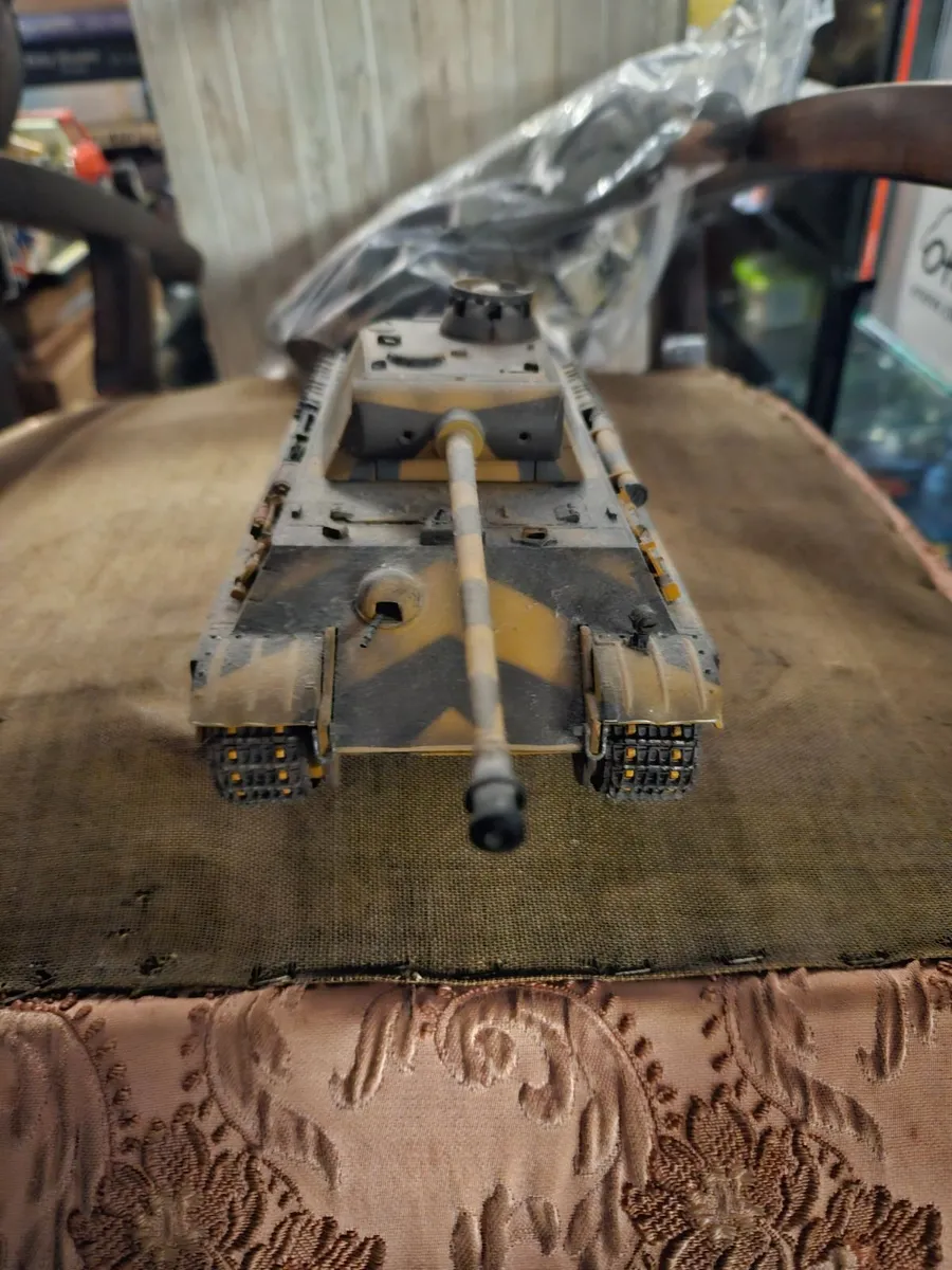 Corgi Forces of Valor German WW2 Panther Tank - Image 4