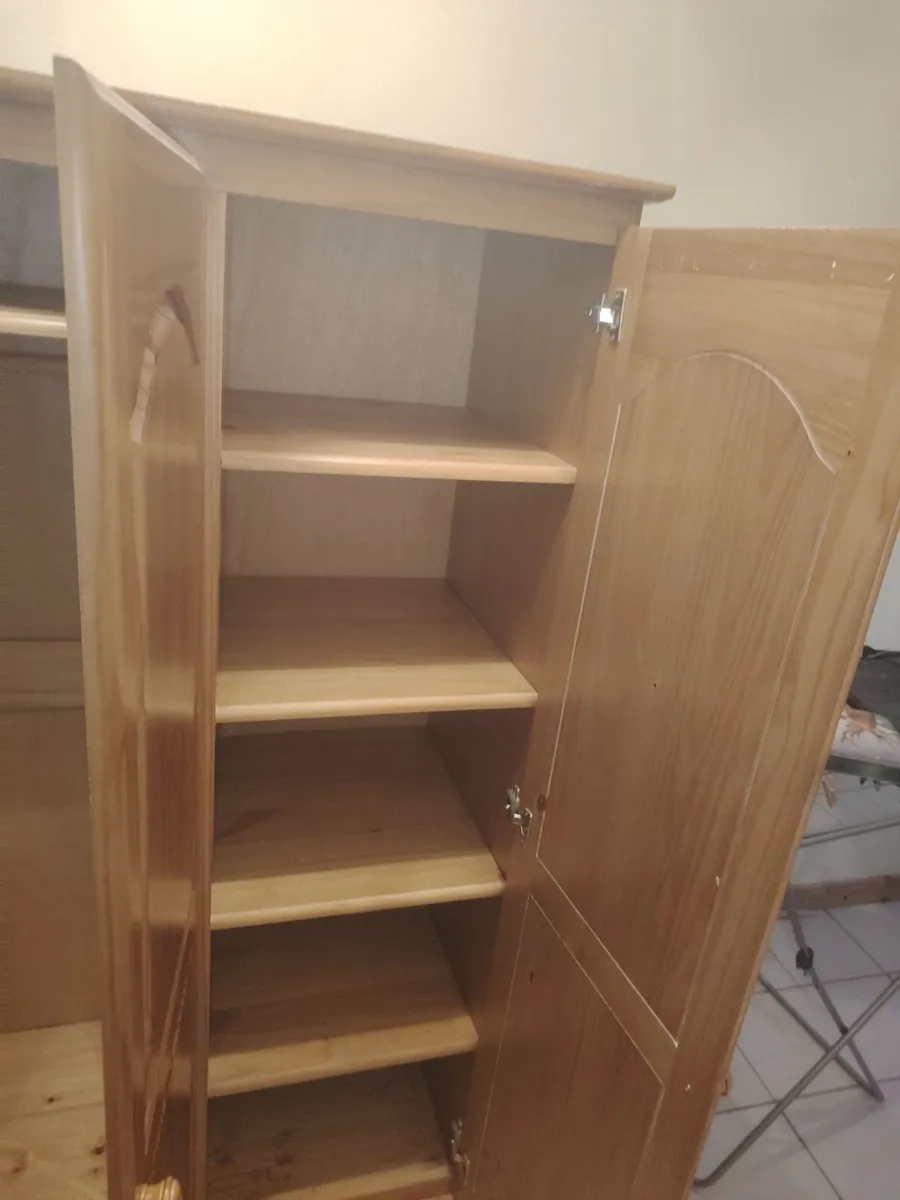 Wardrobe - Image 4