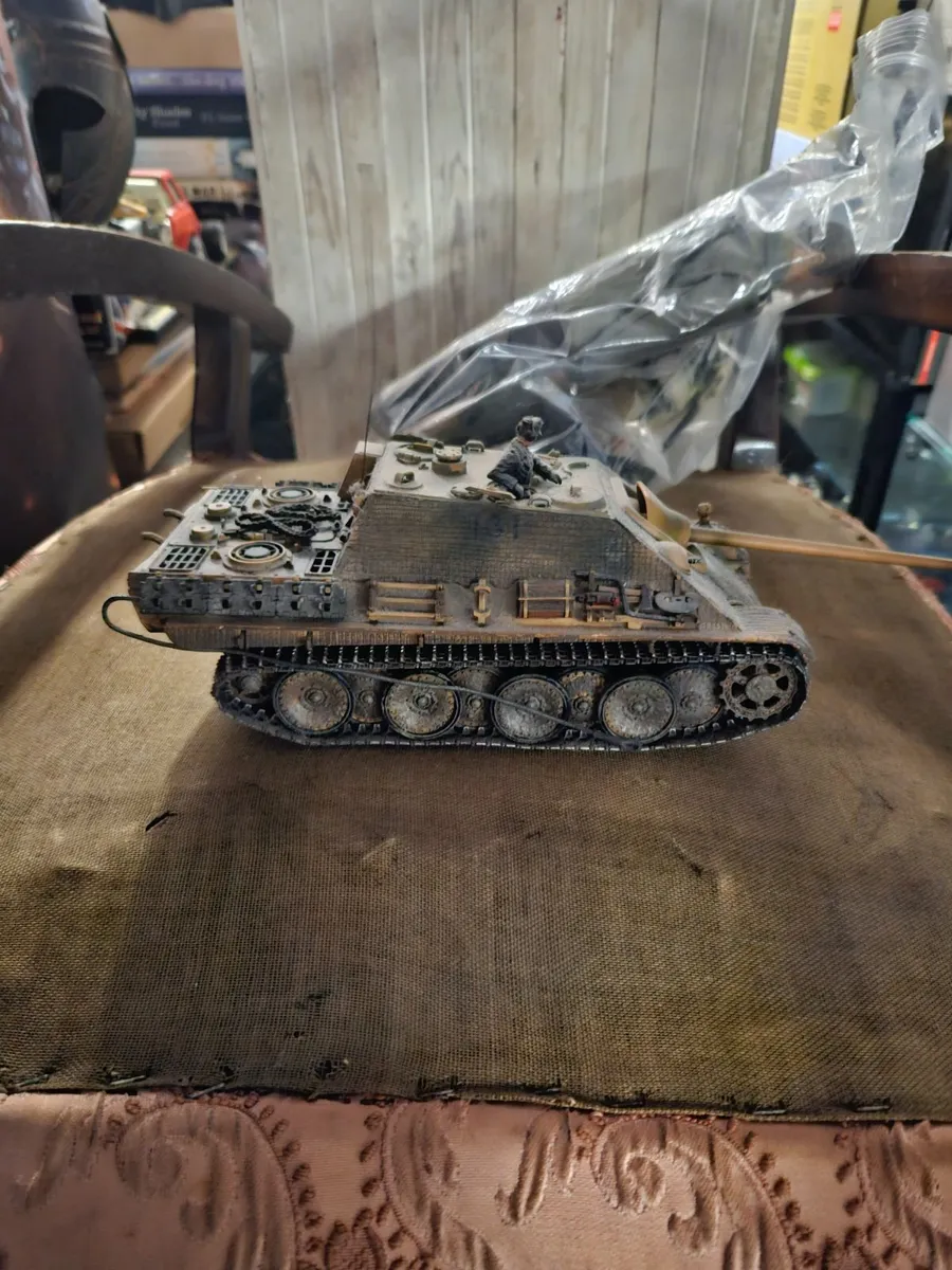 Corgi Forces of Valor German WW2 Jadgpanther - Image 4
