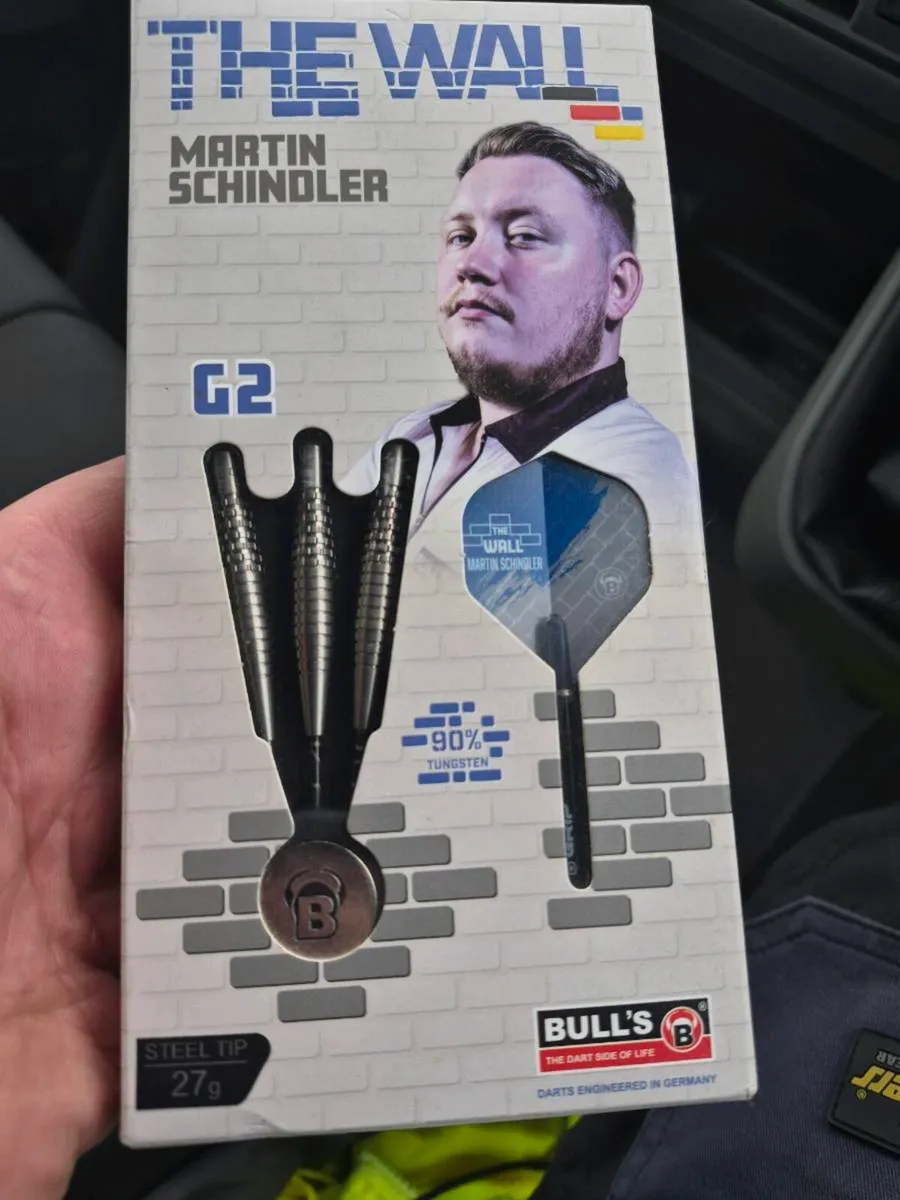 Darts - Image 1