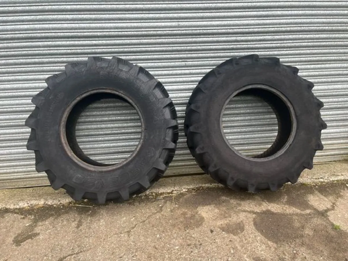 380 / 85 / R24 ASCENSO Tyres - Image 1