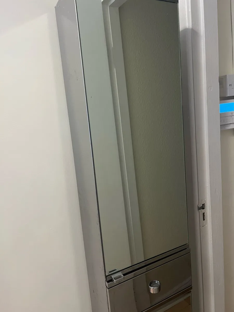 Bathroom Mirrored Cabinet - Image 2