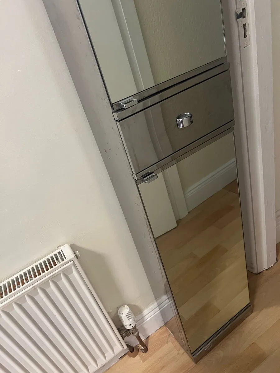 Bathroom Mirrored Cabinet - Image 3