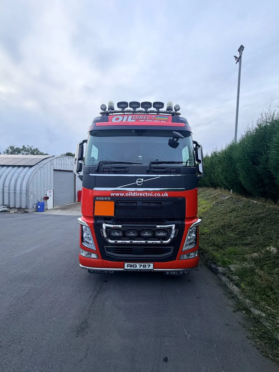 Volvo FH 540 ADR Tractor Unit 6x2 - Image 4