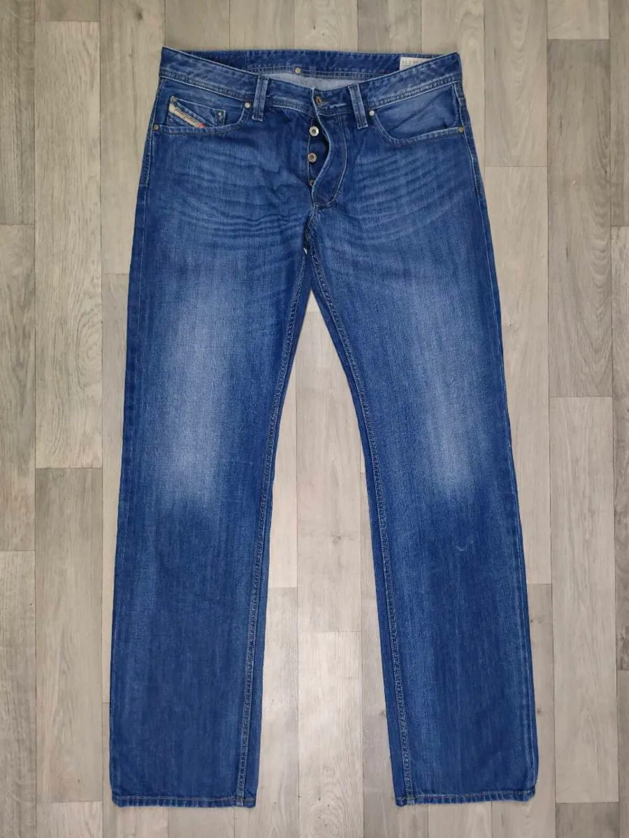 Diesel Larkee Regular Straight Fit Jeans W36 L35 - Image 1