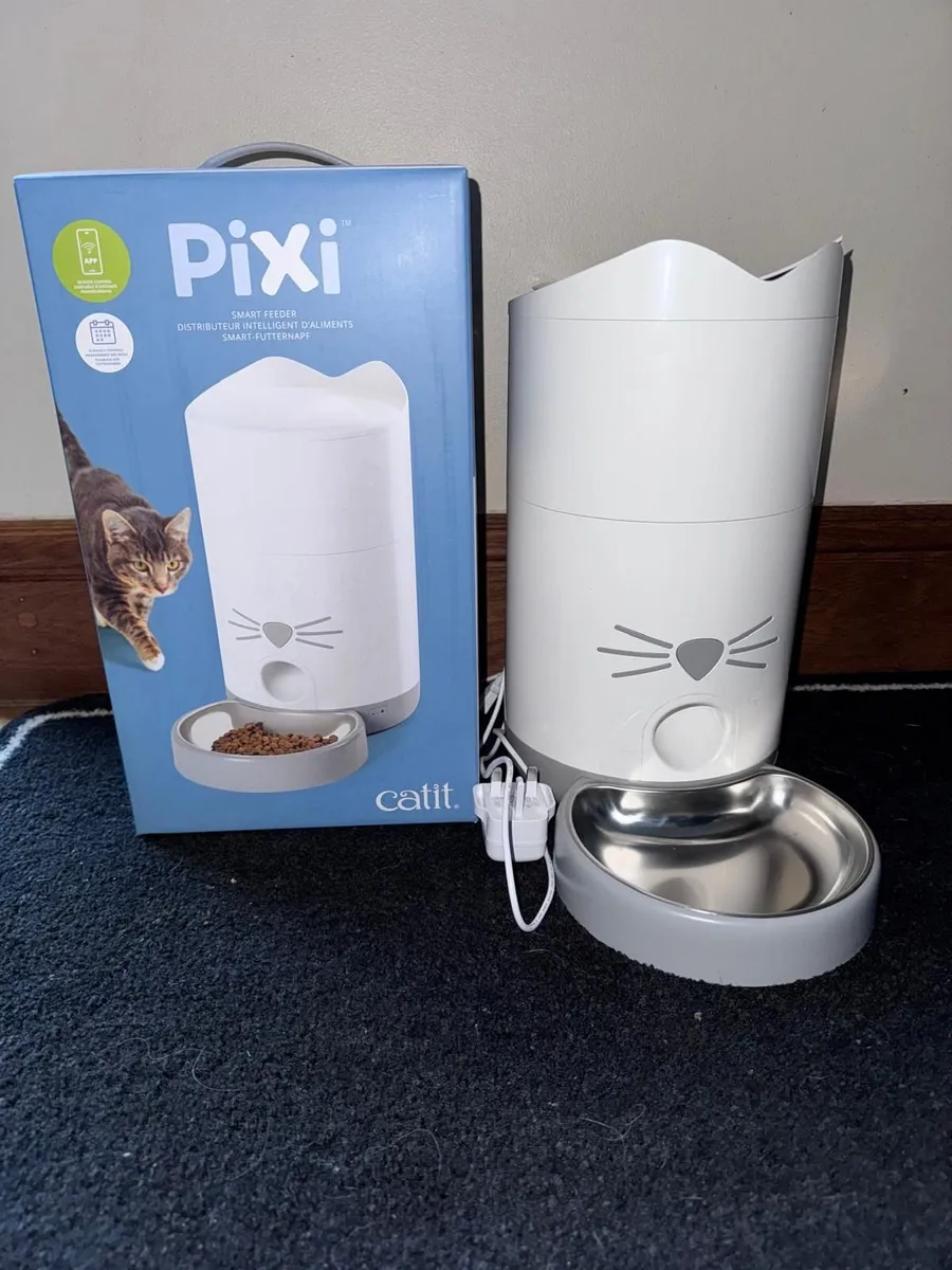 Catit Automatic Cat feeder (as new) - Image 1