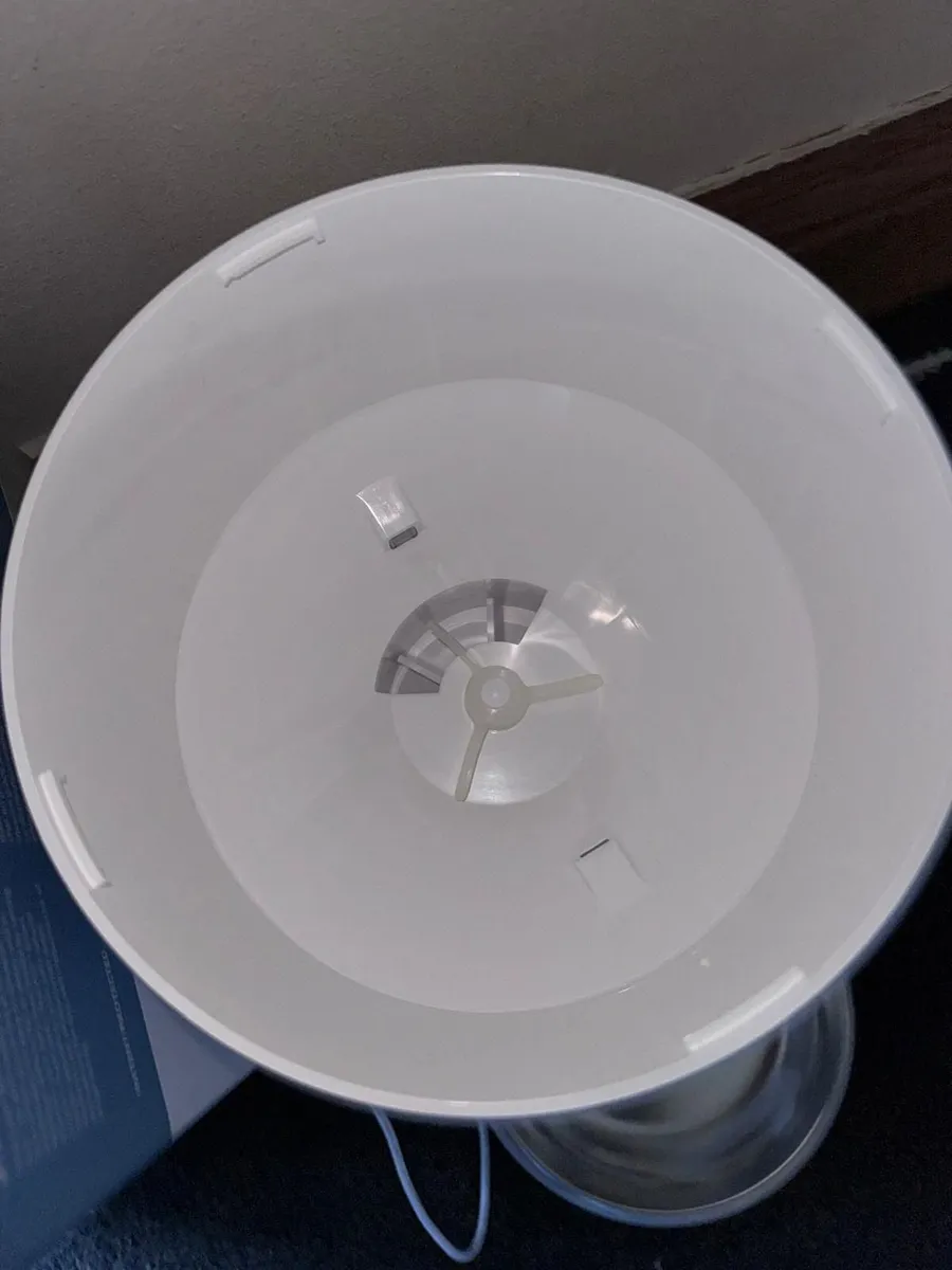 Catit Automatic Cat feeder (as new) - Image 2