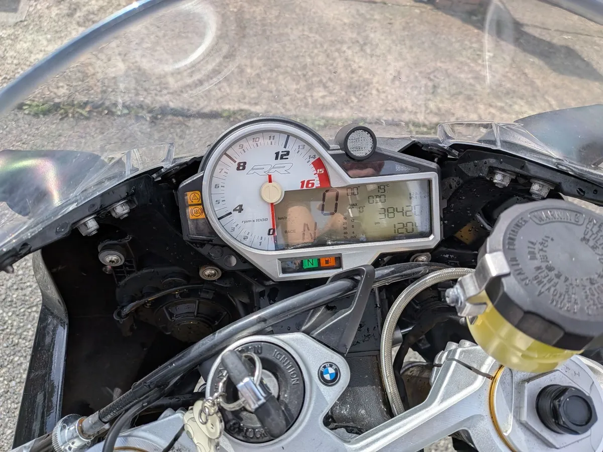 BMW S 1000 RR 2015 - Image 2