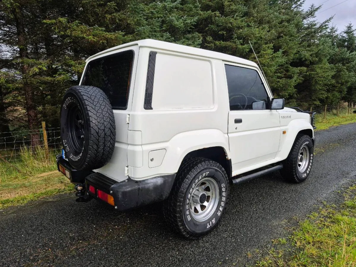 Daihatsu Fourtrak - Image 3