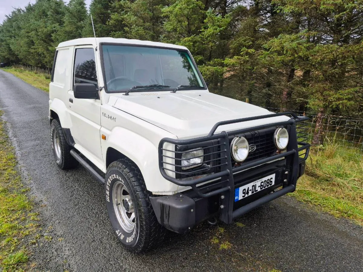 Daihatsu Fourtrak - Image 1