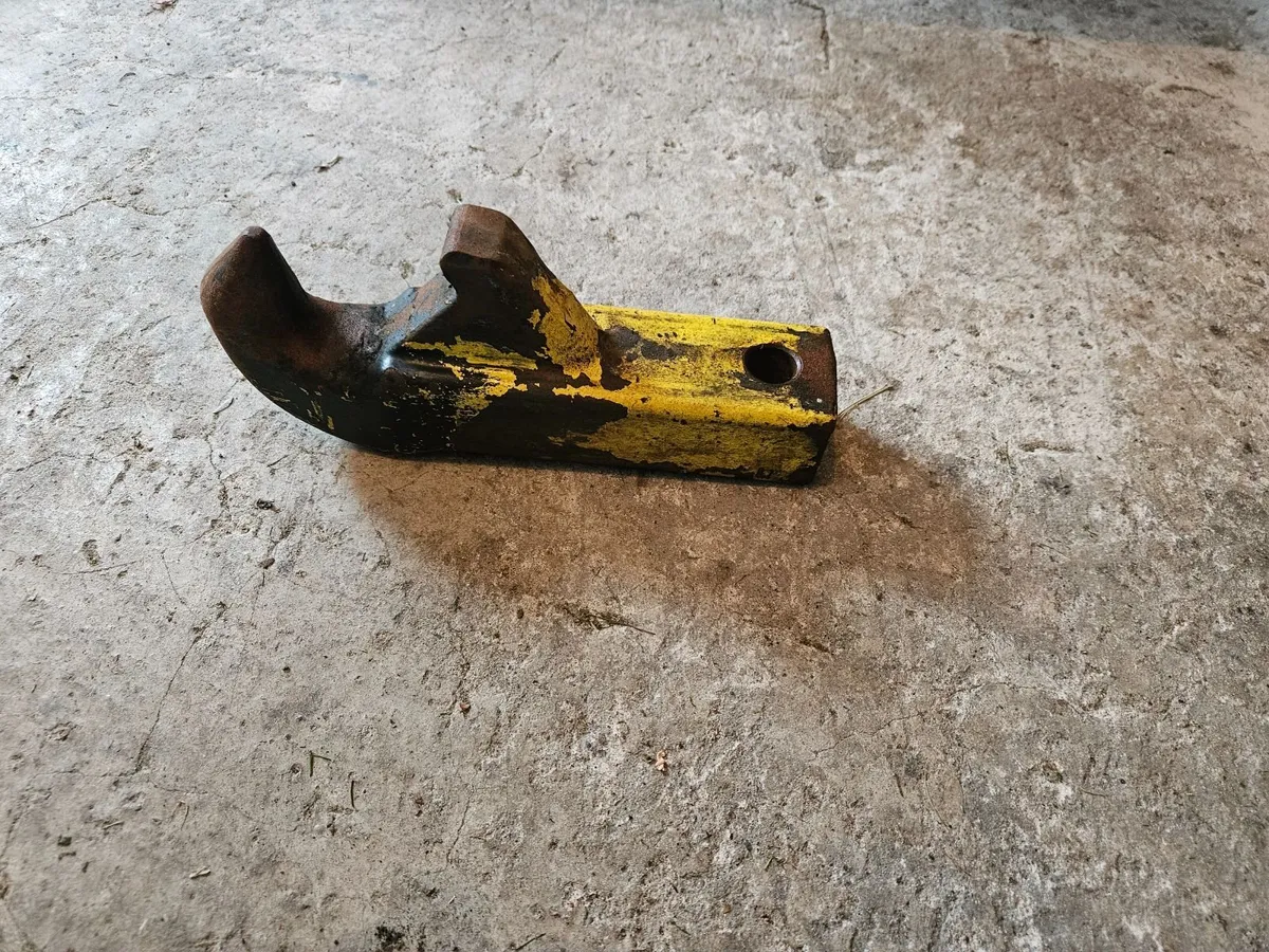 Case New Holland hitch hook - Image 3