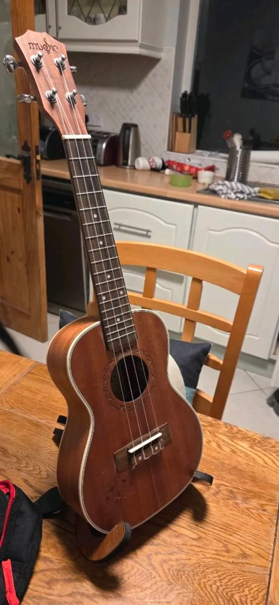 Music Ukulele - Image 1