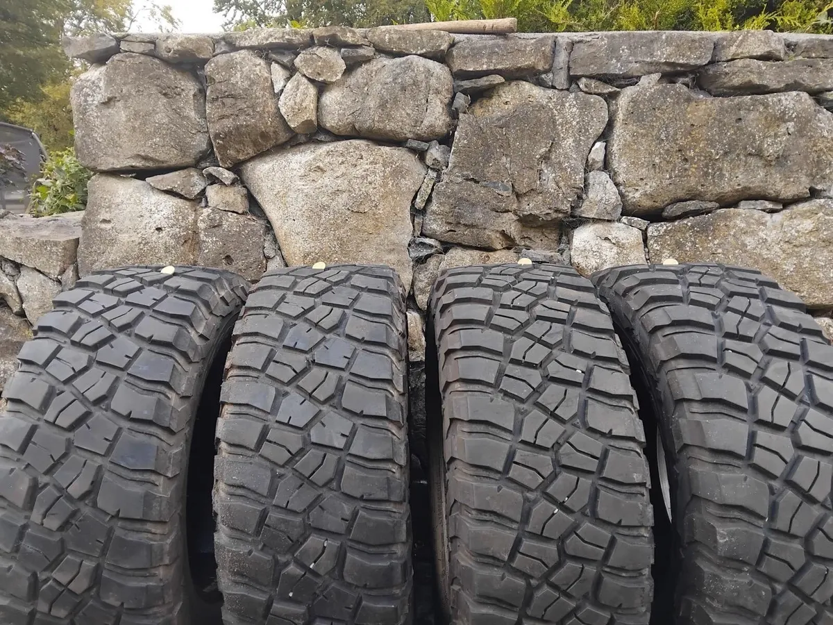 4x BFGoodrich KM3 Mud-Terrain tyres - Image 1