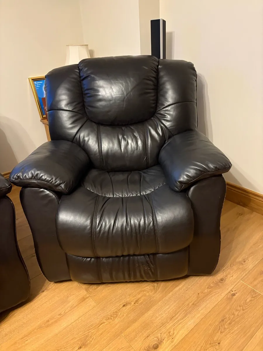 TCS Leather Suite of Furniture 3-1-1 with recliner - Image 2