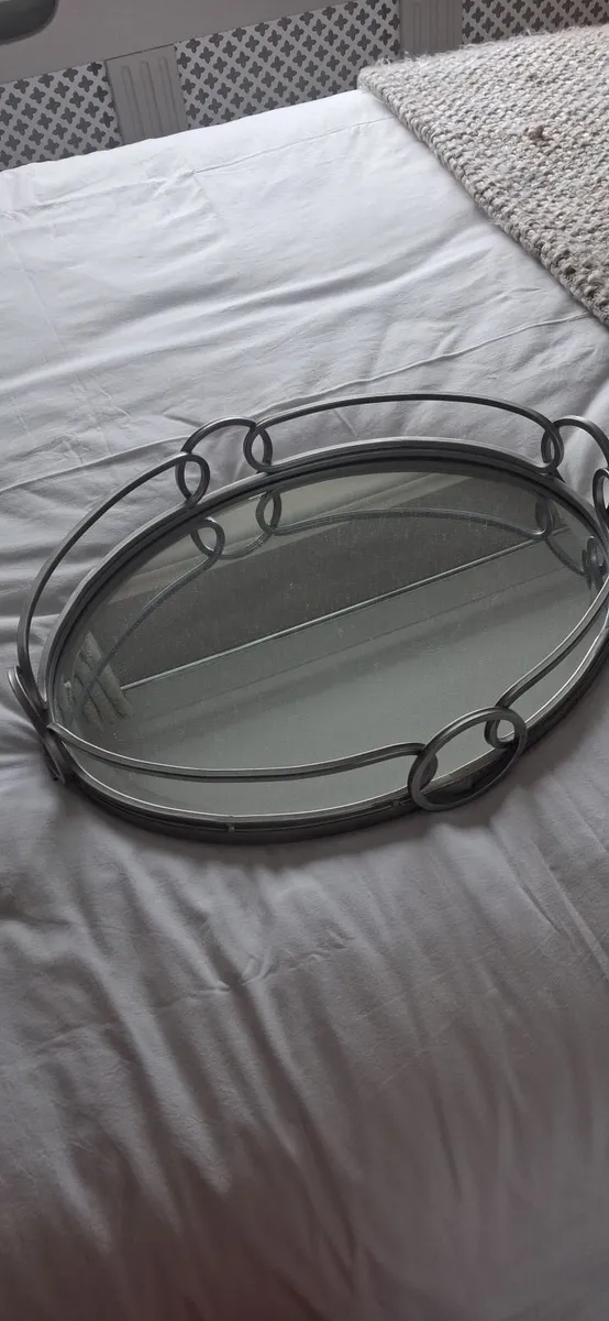 Decorative table tray - Image 1