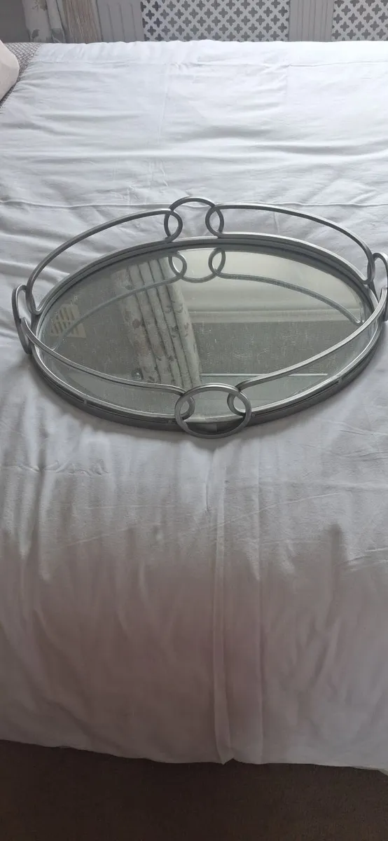 Decorative table tray - Image 2