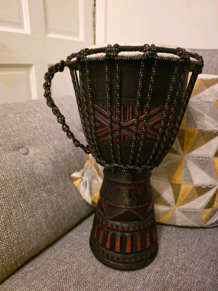 Wooden djembe with bag - Image 3