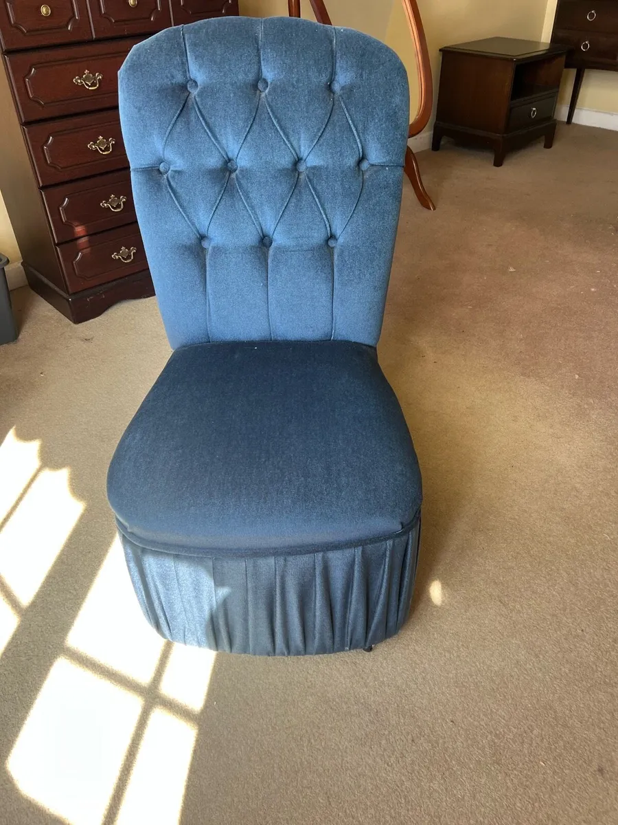 Bedroom chair - Image 2