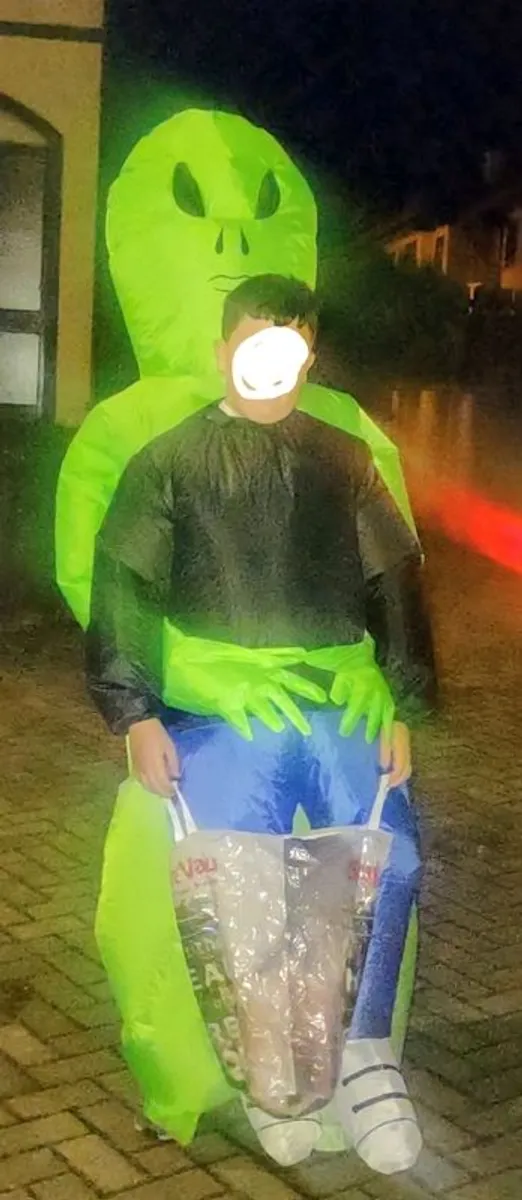 Alien costume