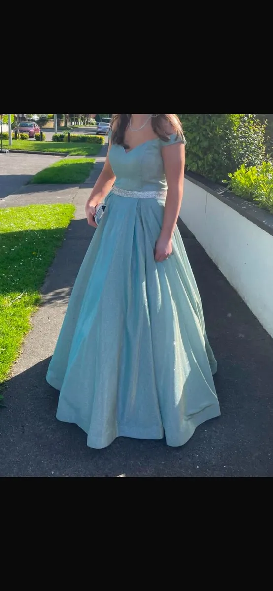 Debs dress - Image 3