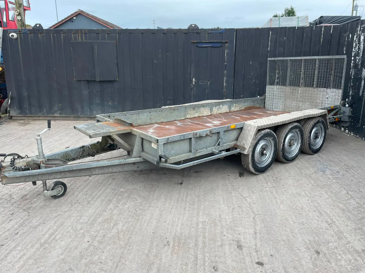 Ifor Williams Tri-Axle Plant Trailer 14ft x 6ft - Image 1