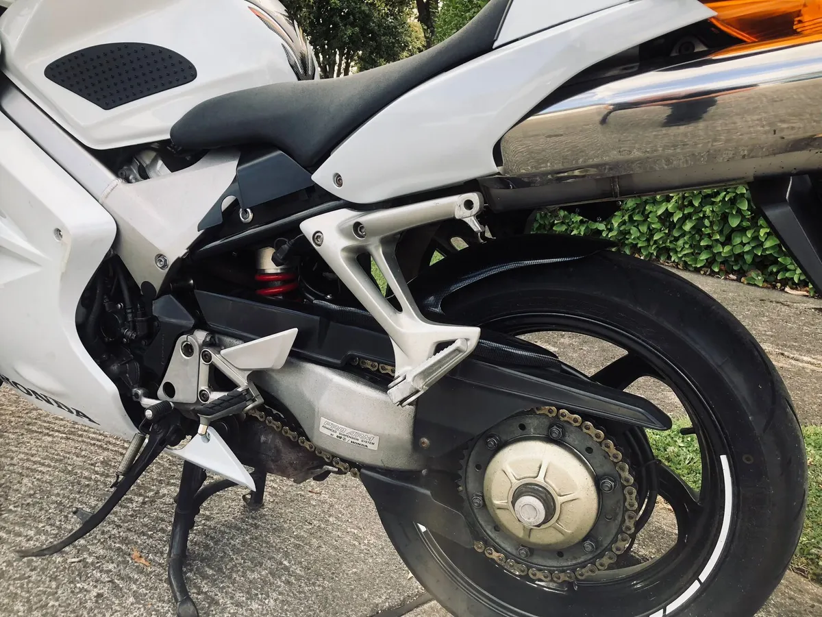 Vfr800 - Image 2