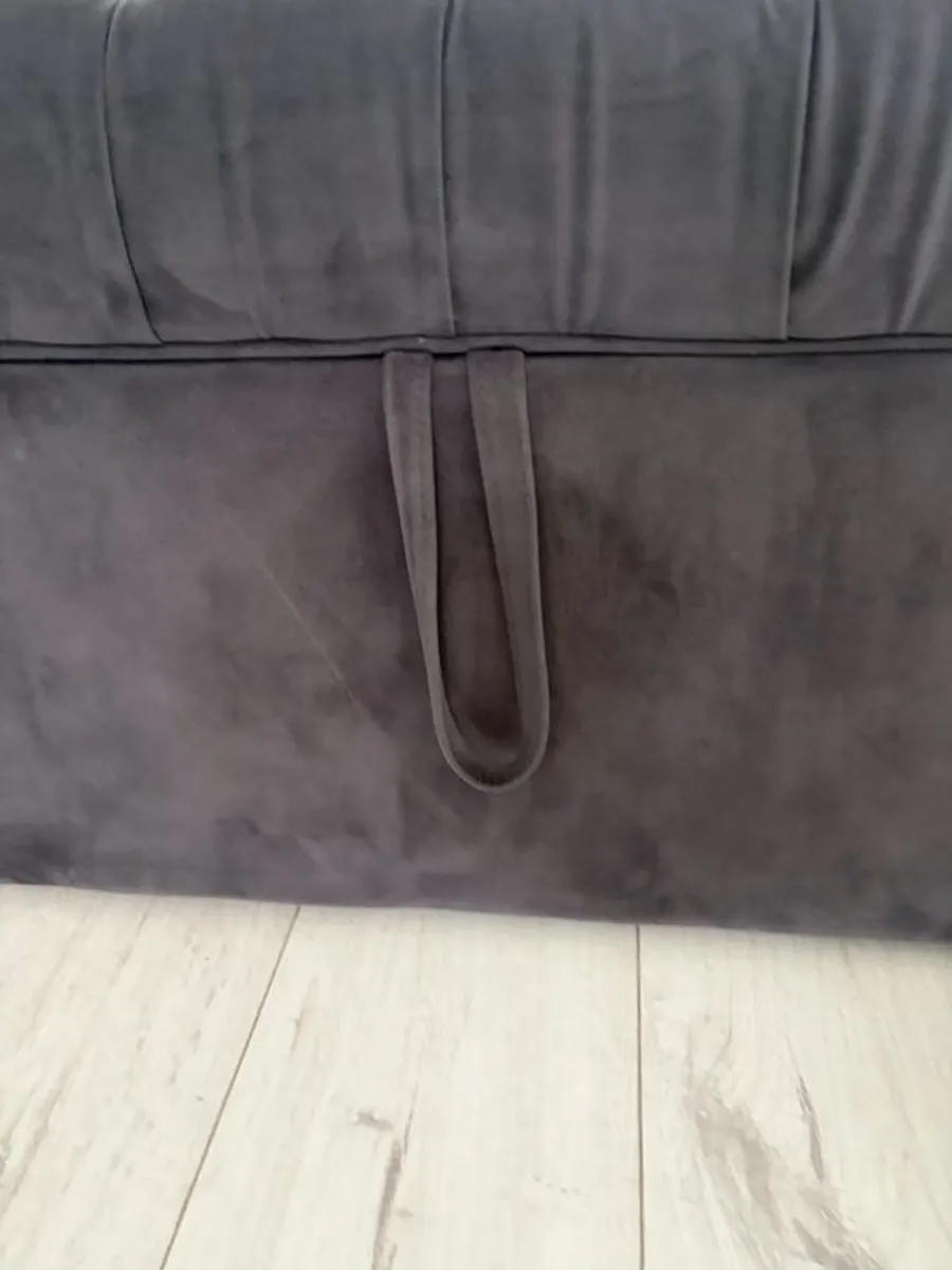 Storage Chest - Image 3