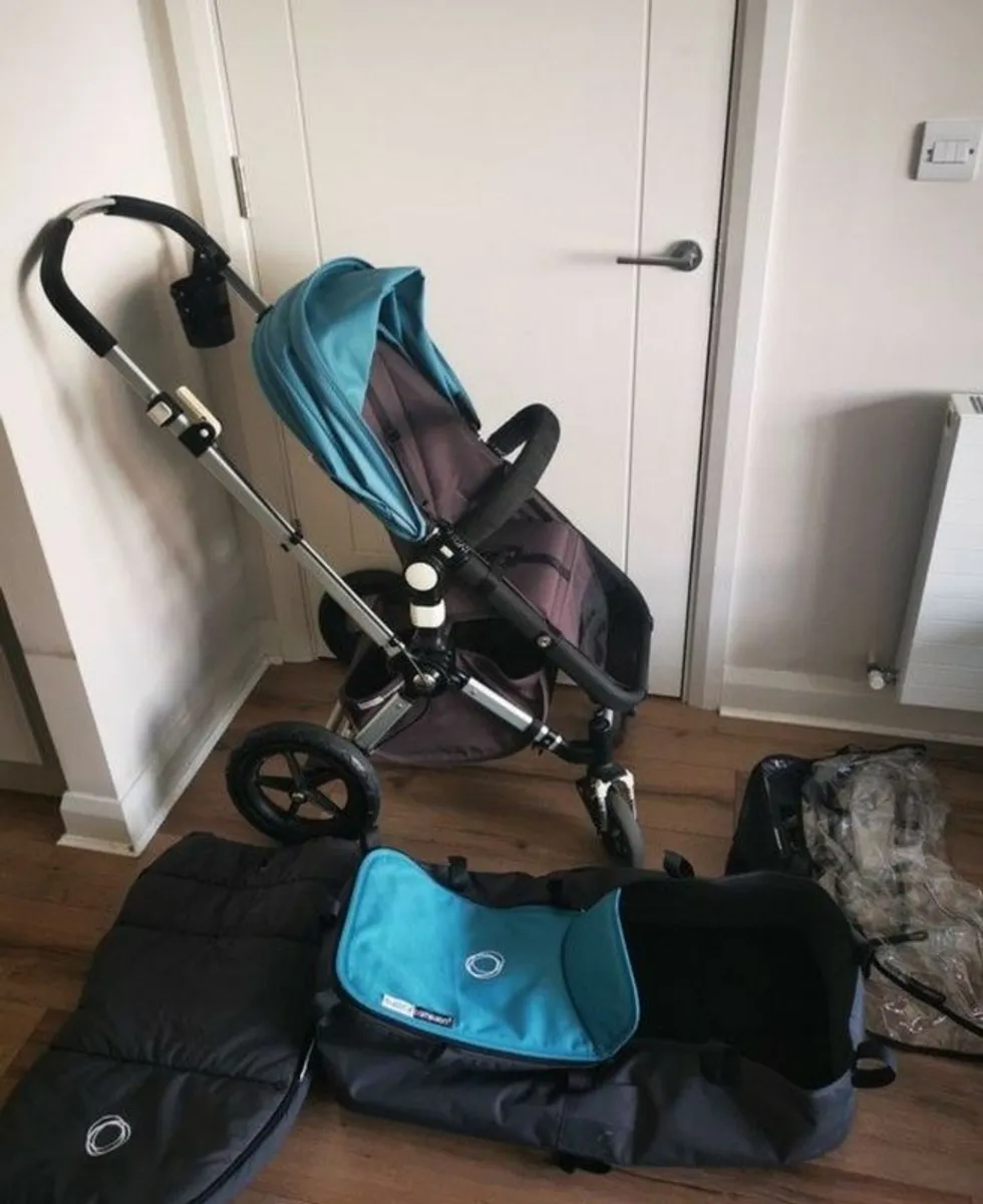 Bugaboo Cameleon 3+Stair gate+Potty training - Image 1