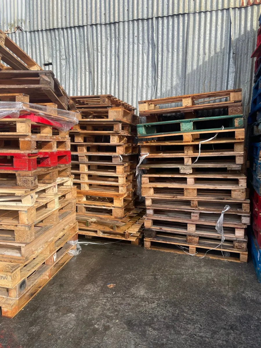 Pallets  for free - Image 2