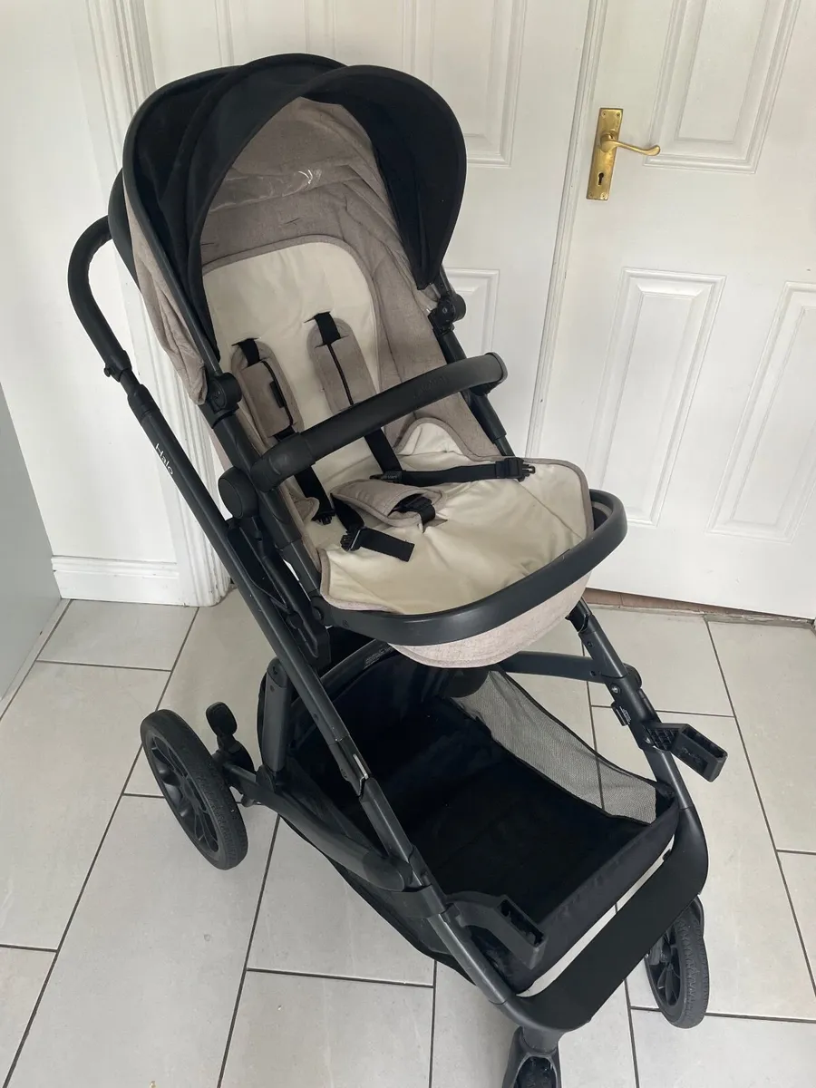 Pram/buggy - Image 2
