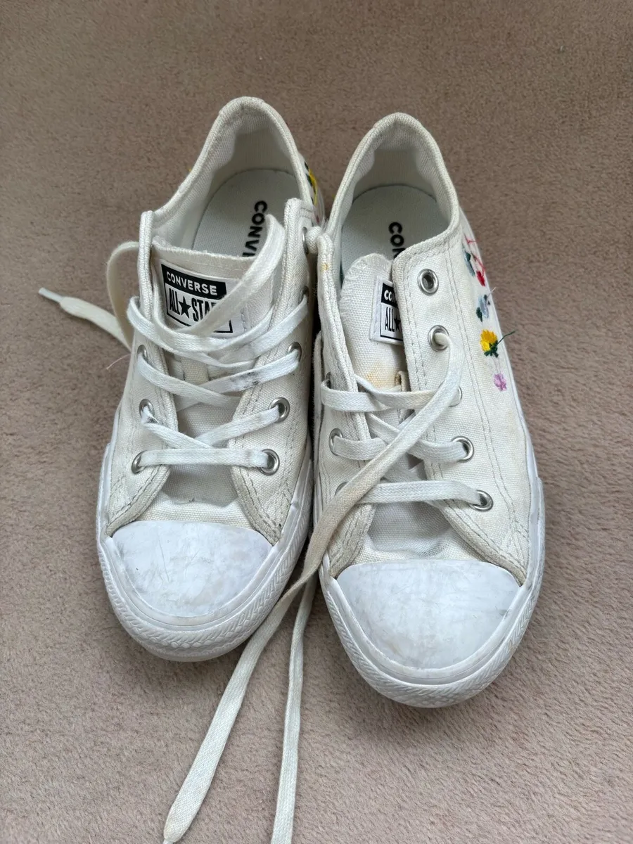 White Embroidered Lace Up Converse - Size UK 1 - Image 1