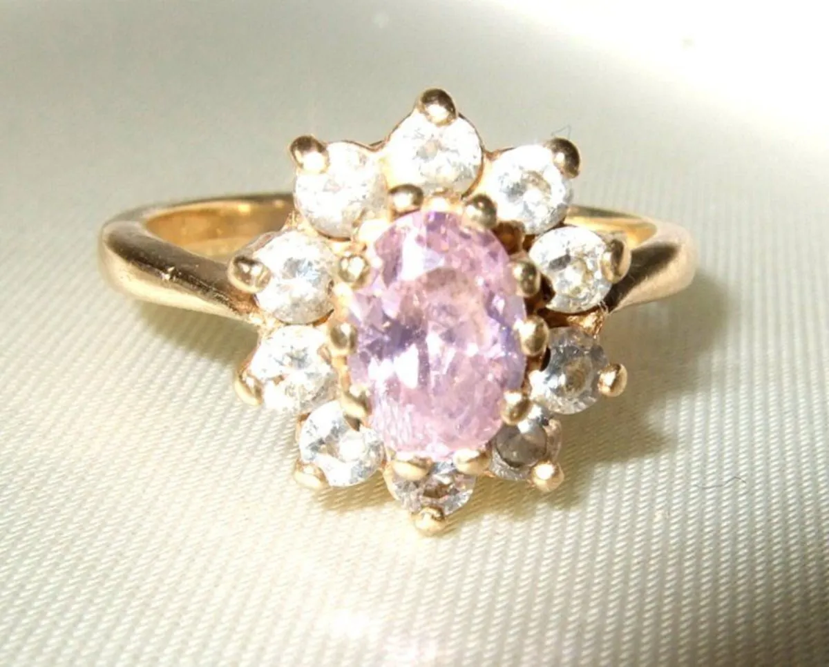 Vintage 9ct Gold Pink & White Gem Cluster - Image 1