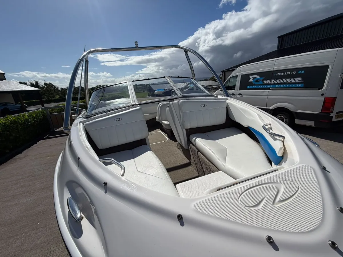 Regal 1800 Bowrider Speedboat Wake board tower - Image 4