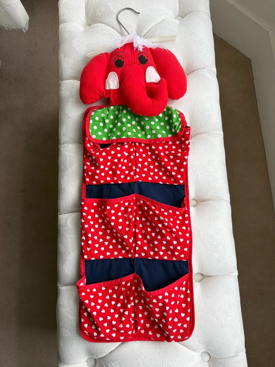 Old Fashioned Fun Wardrobe Storage Hanger - Image 1