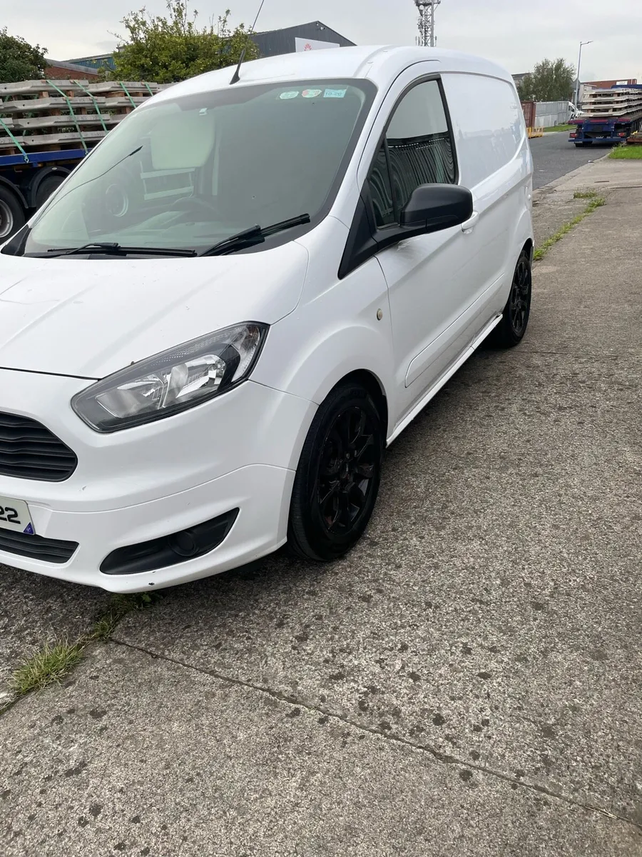 Ford courier - Image 3