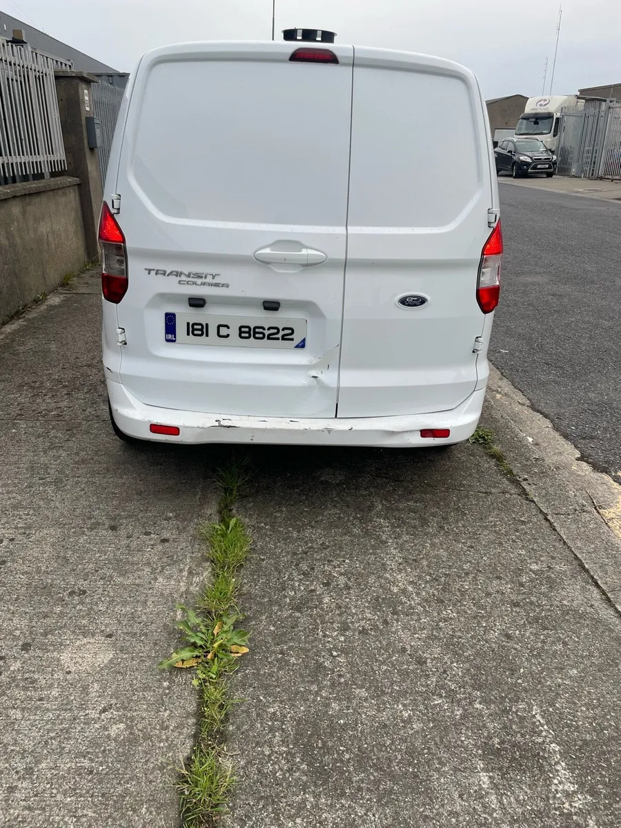 Ford courier - Image 4