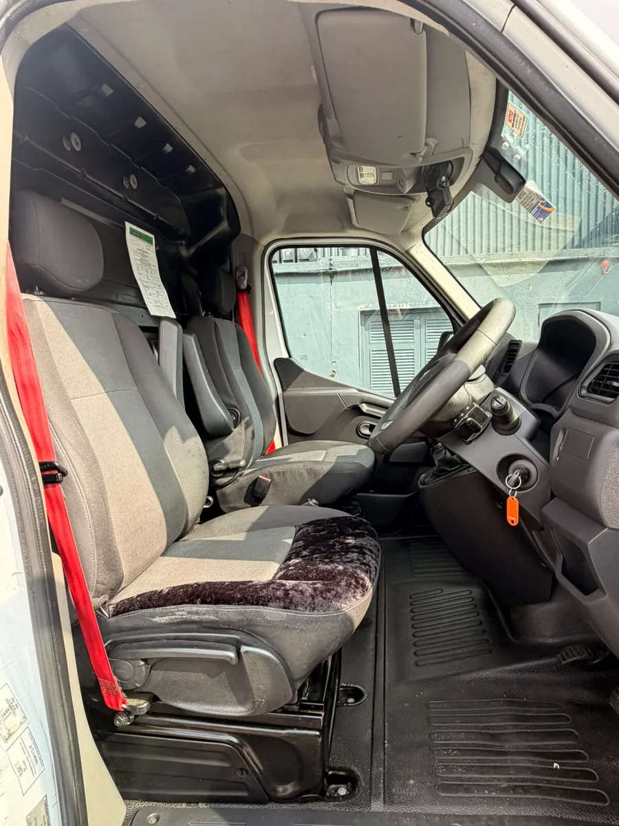 Renault Master 2023 - Image 3