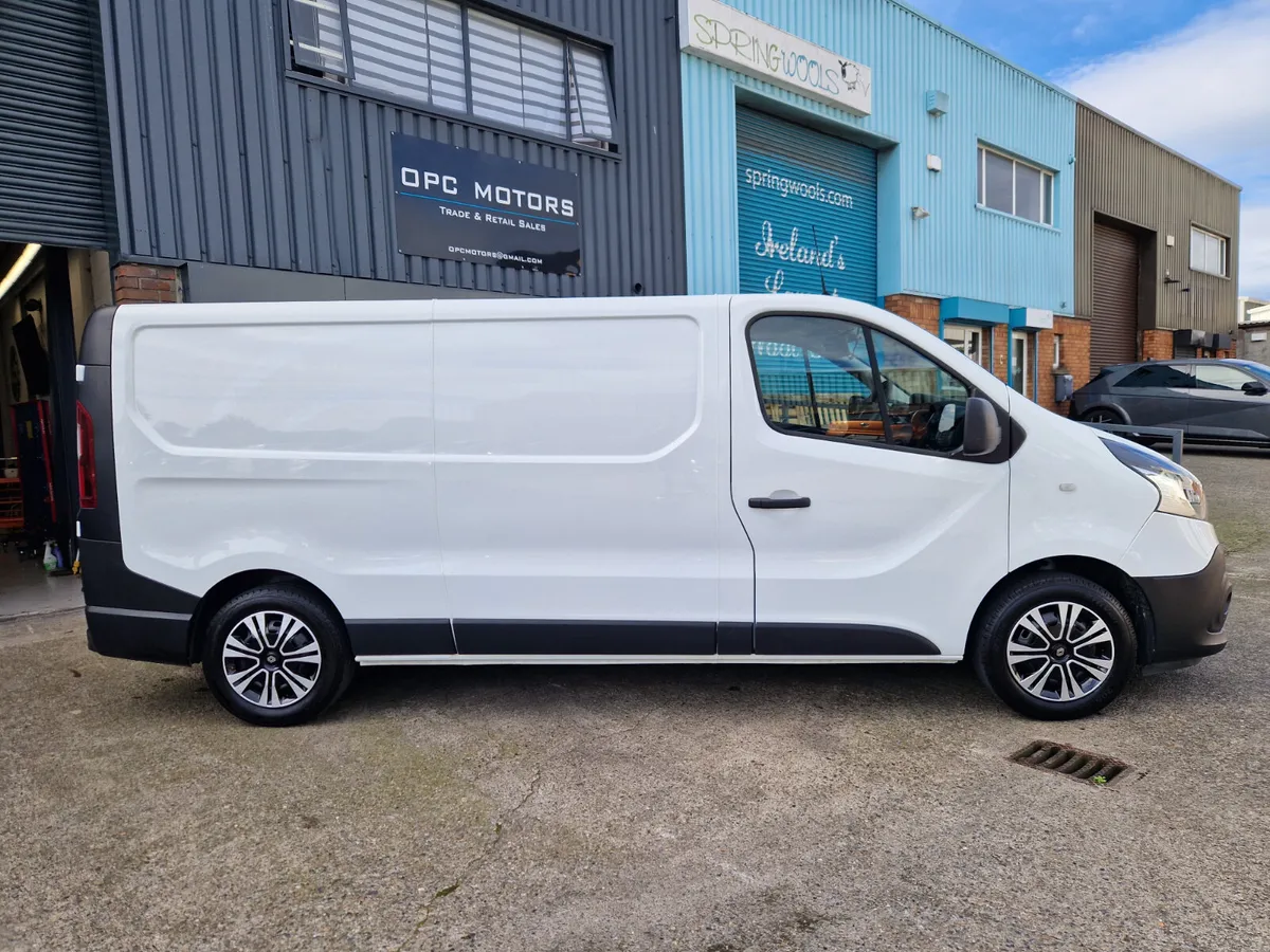 Renault Trafic 2.0L - Full Service History - Image 2