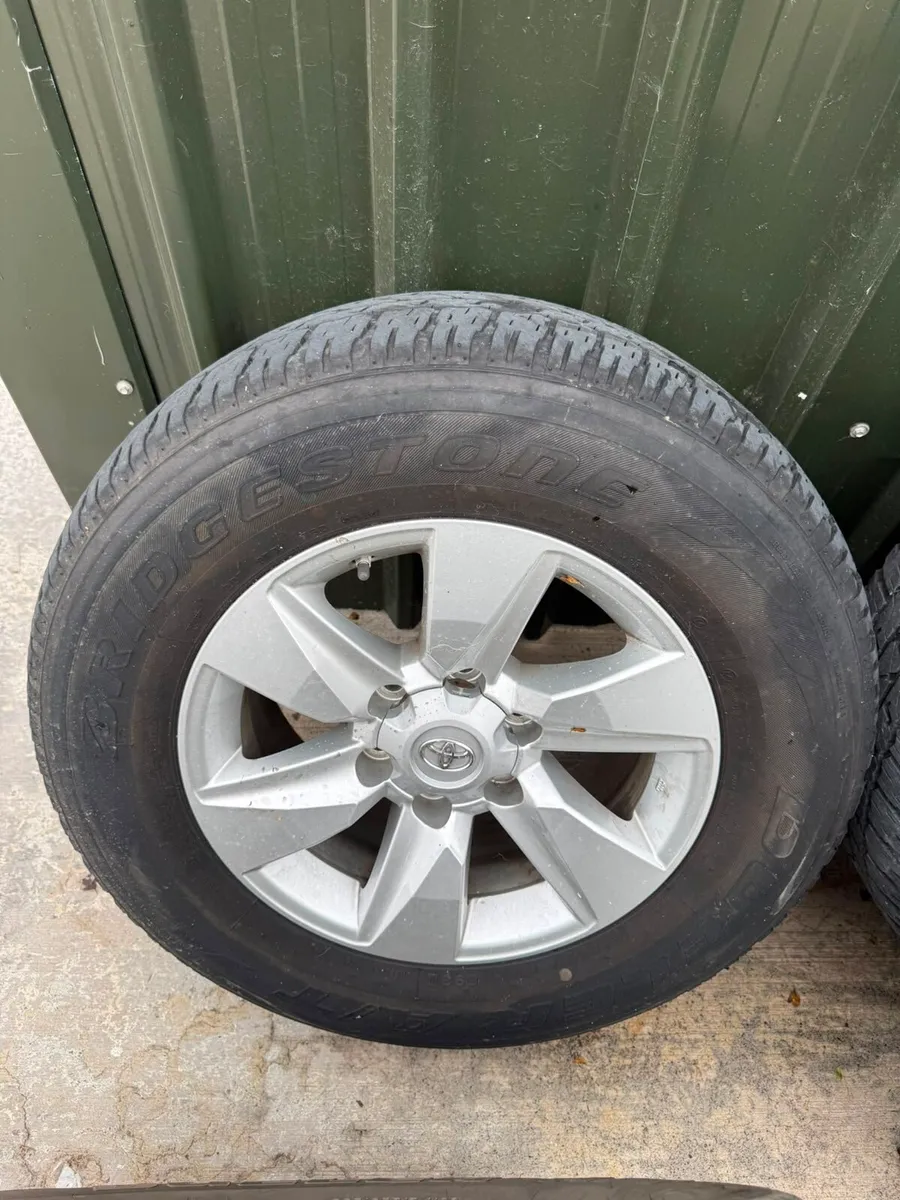 Land cruiser alloys - Image 2