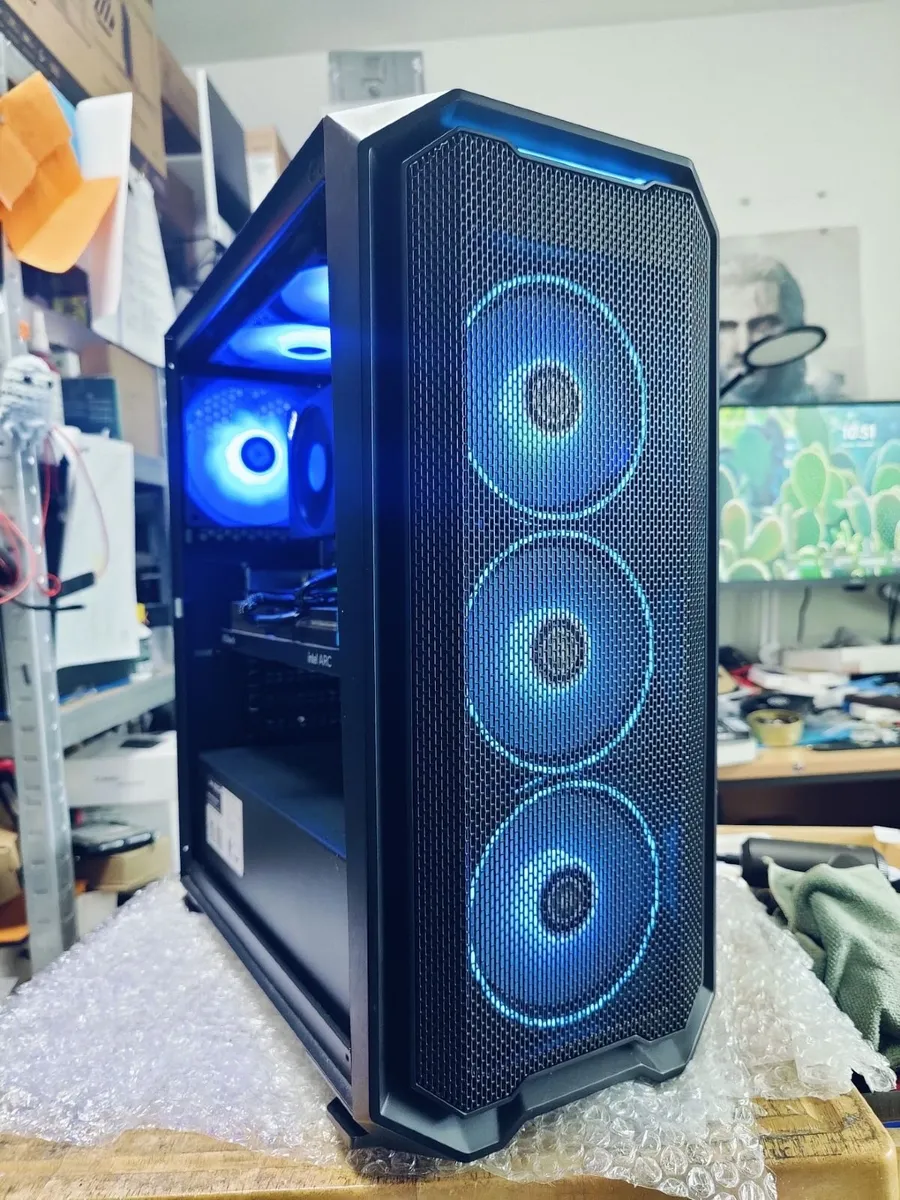 Custom Built Gaming PC Ryzen 5/16GB/1TB SSD/Intel - Image 2