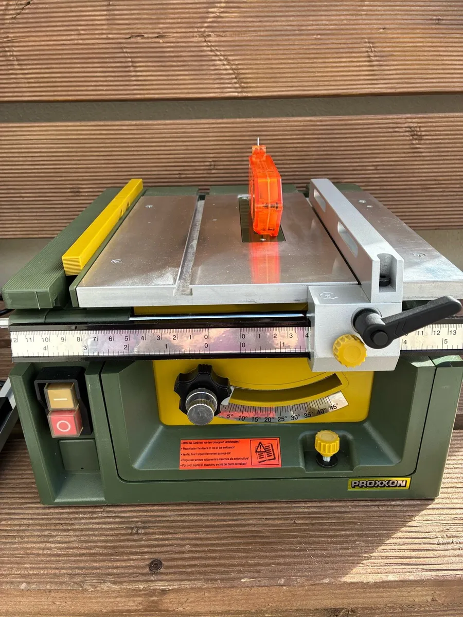 Minature bench saw - Image 1