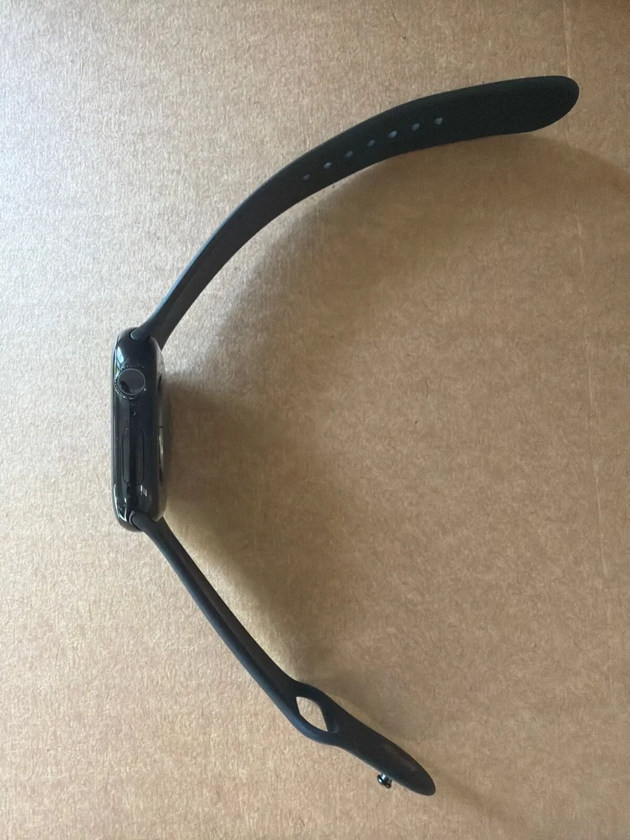 Apple watch  series 11 GPS - Image 3