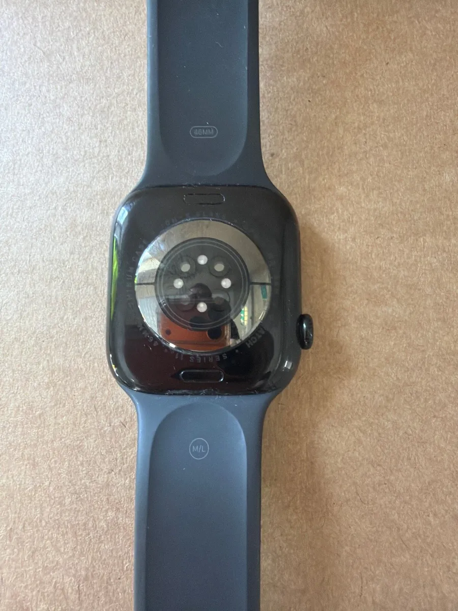 Apple watch  series 11 GPS - Image 4