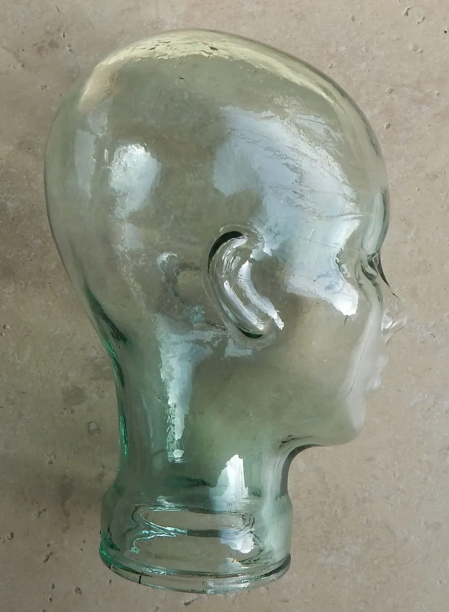 Clear Glass with Green Tint Display Mannequin Head - Image 4