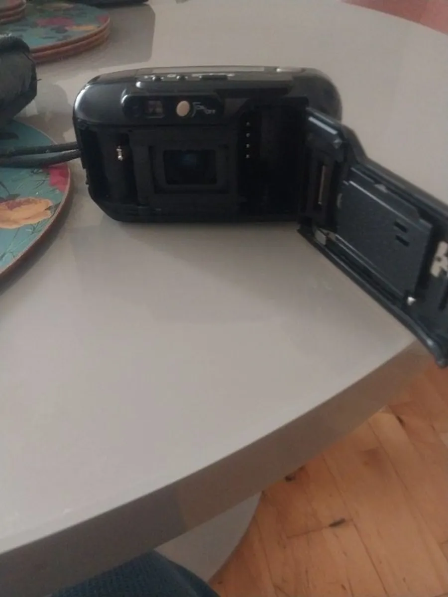 minolita camera. multi af,70 w zoom - Image 4