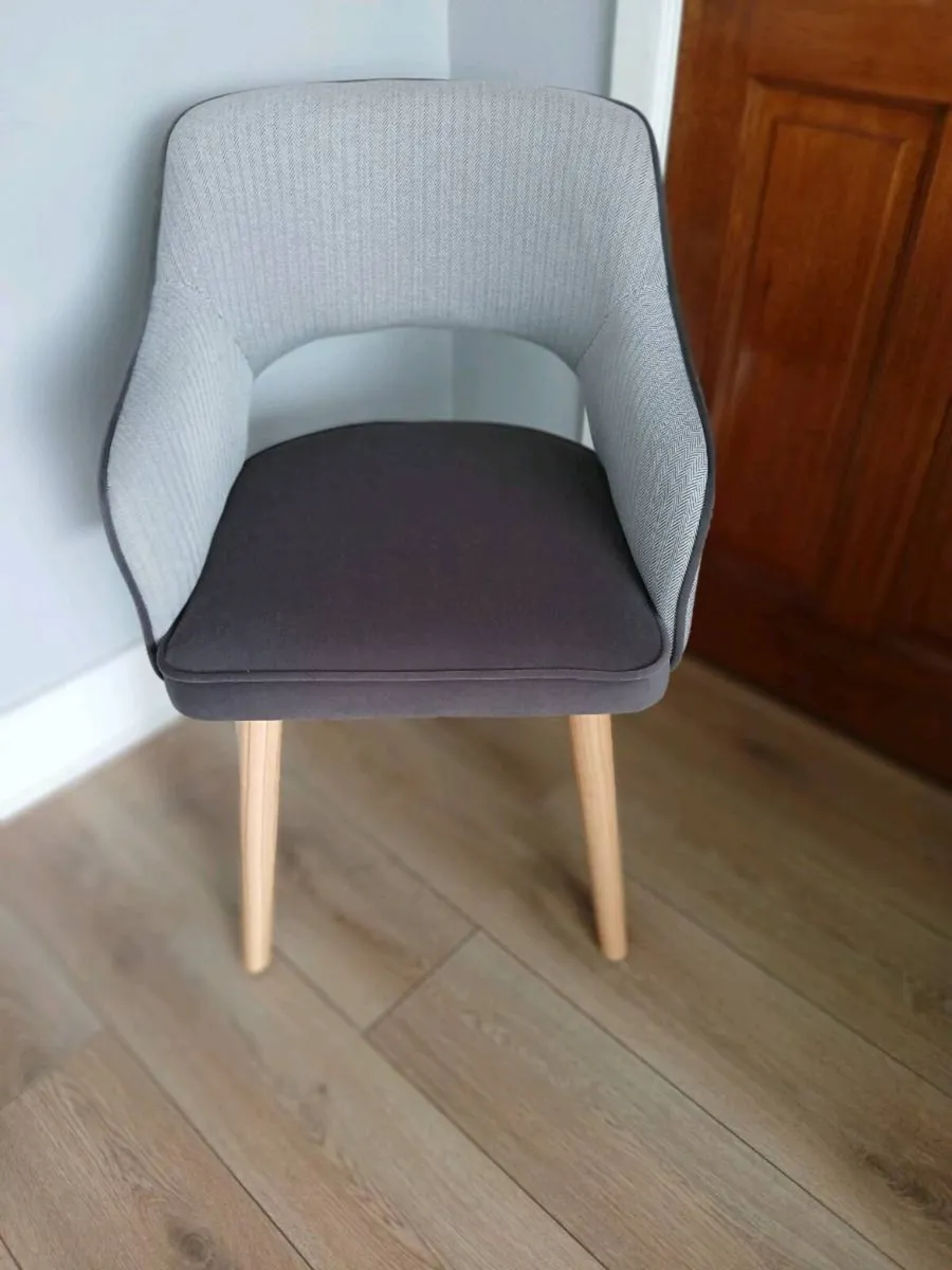 Dining chairs - Image 2